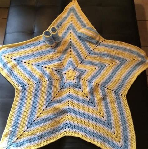 throw blanket with stars|star shaped crochet blanket.